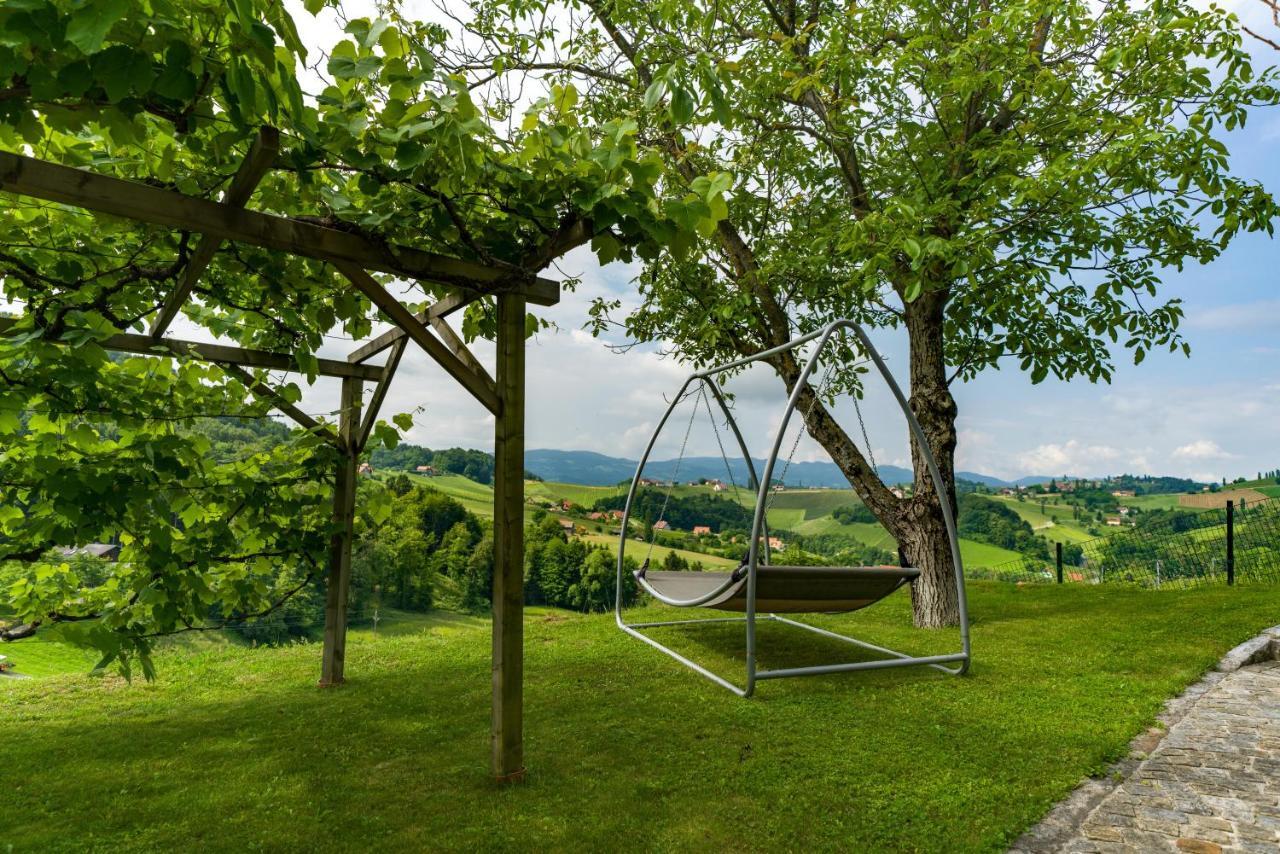 Das Weinberghaus Ratsch an der Weinstrasse Exterior photo